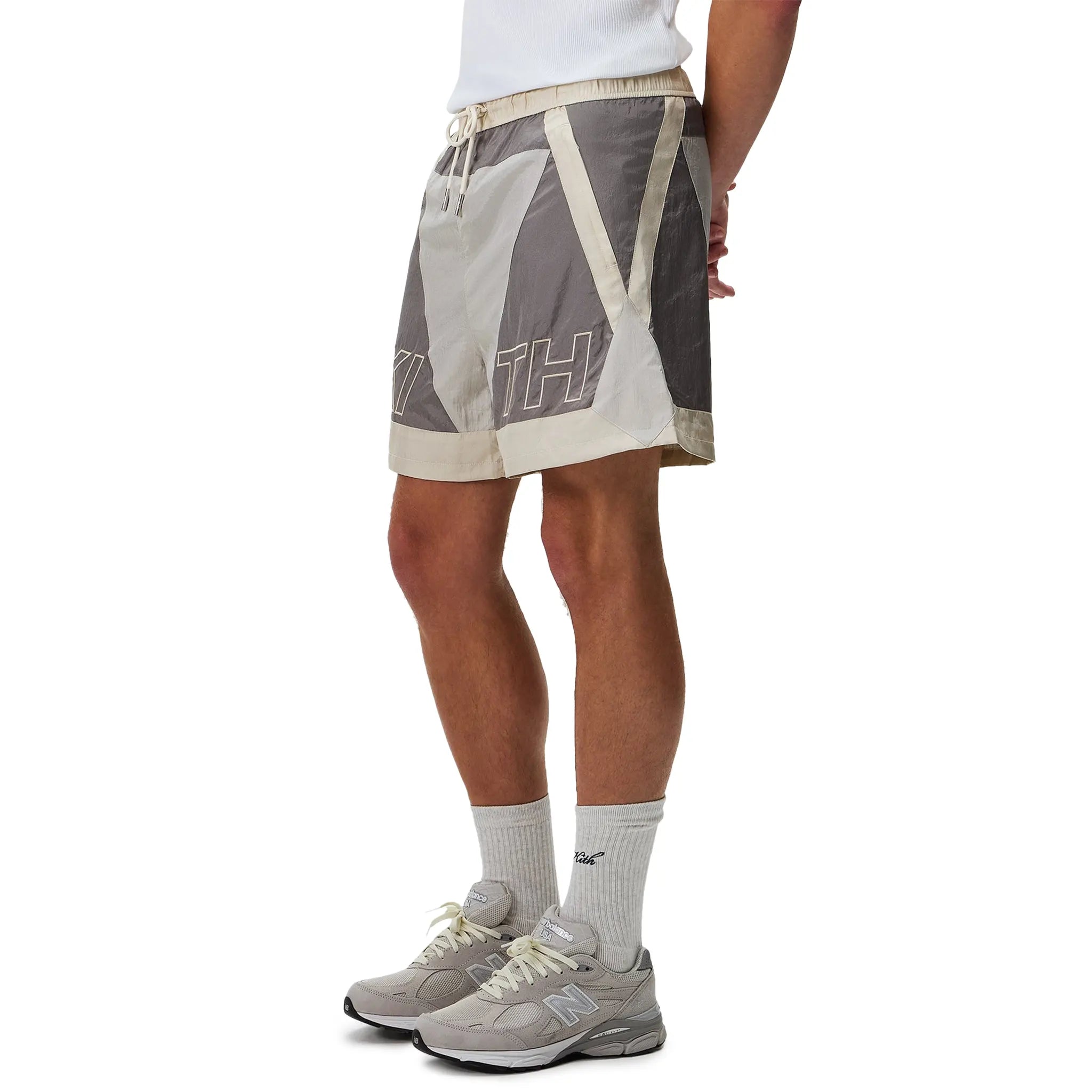 Model View of Kith Washed Nylon Turbo Hallow ShortsKHM061279-103